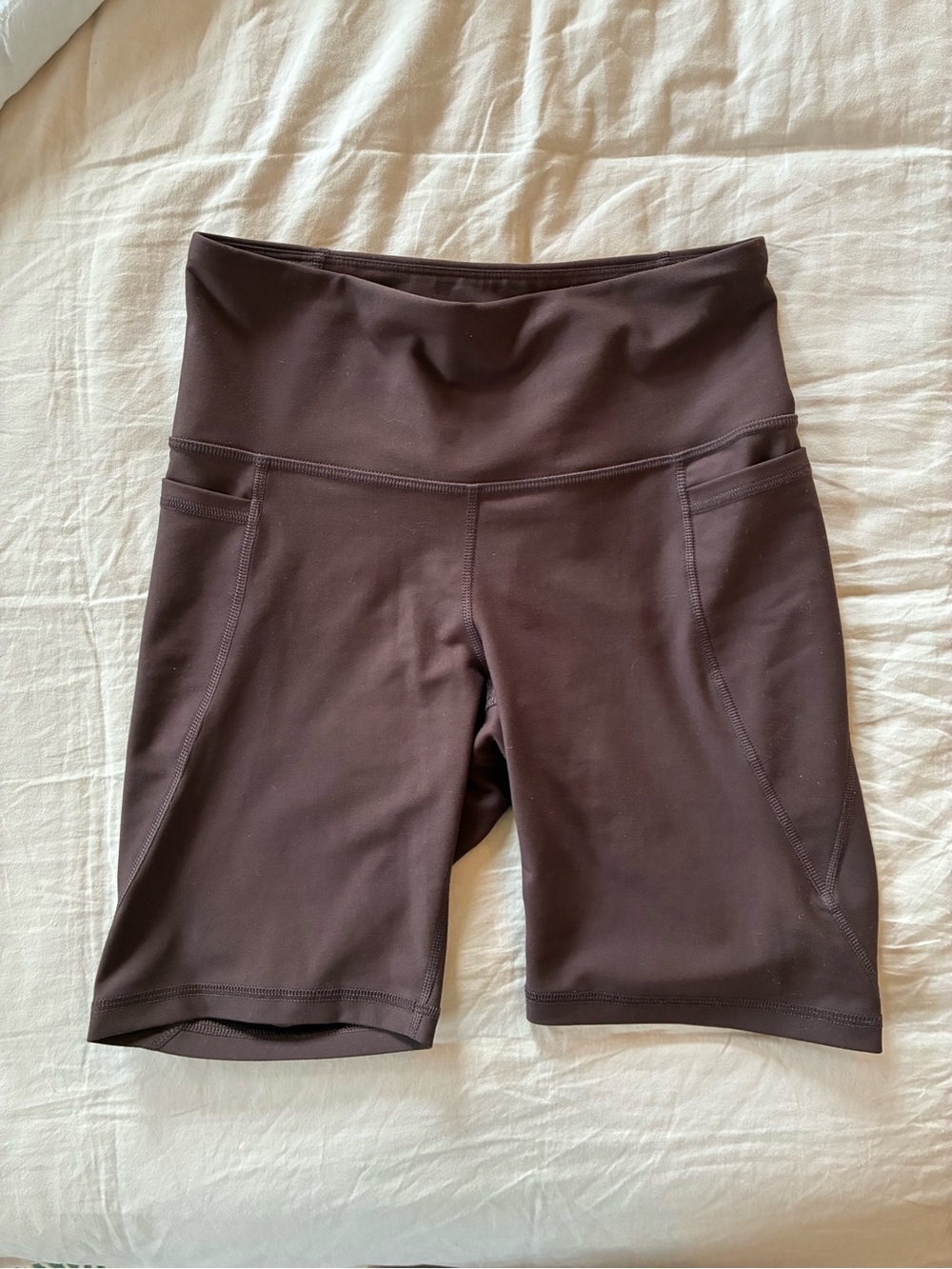 Old Navy High-Rise Bike Shorts in Brown